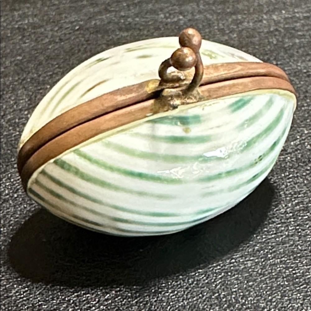 Mother Of Pearl Sea Shell Brass Hinged Vintage Trinket Box
